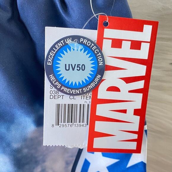 New Boys Marvel Captain America Casual Summer Sports Swim Trunks NWT Size Small - Picture 10 of 12